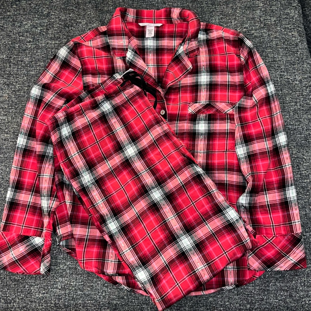 VS Flannel Pajama Set
